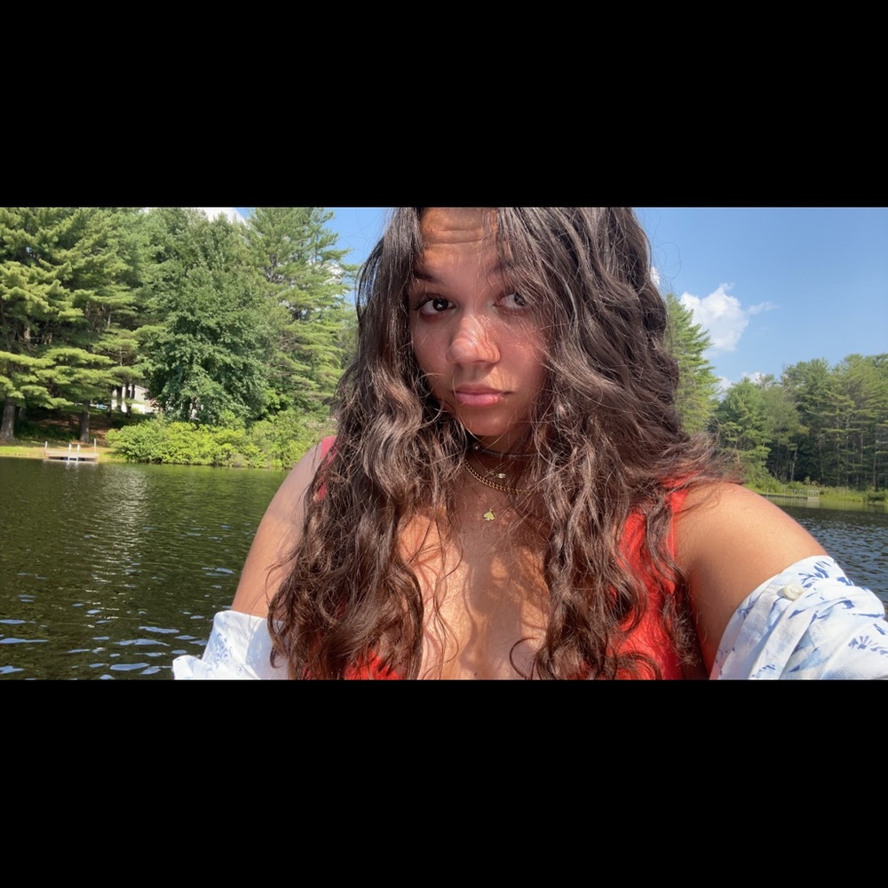 Meet your Posher, Nicole